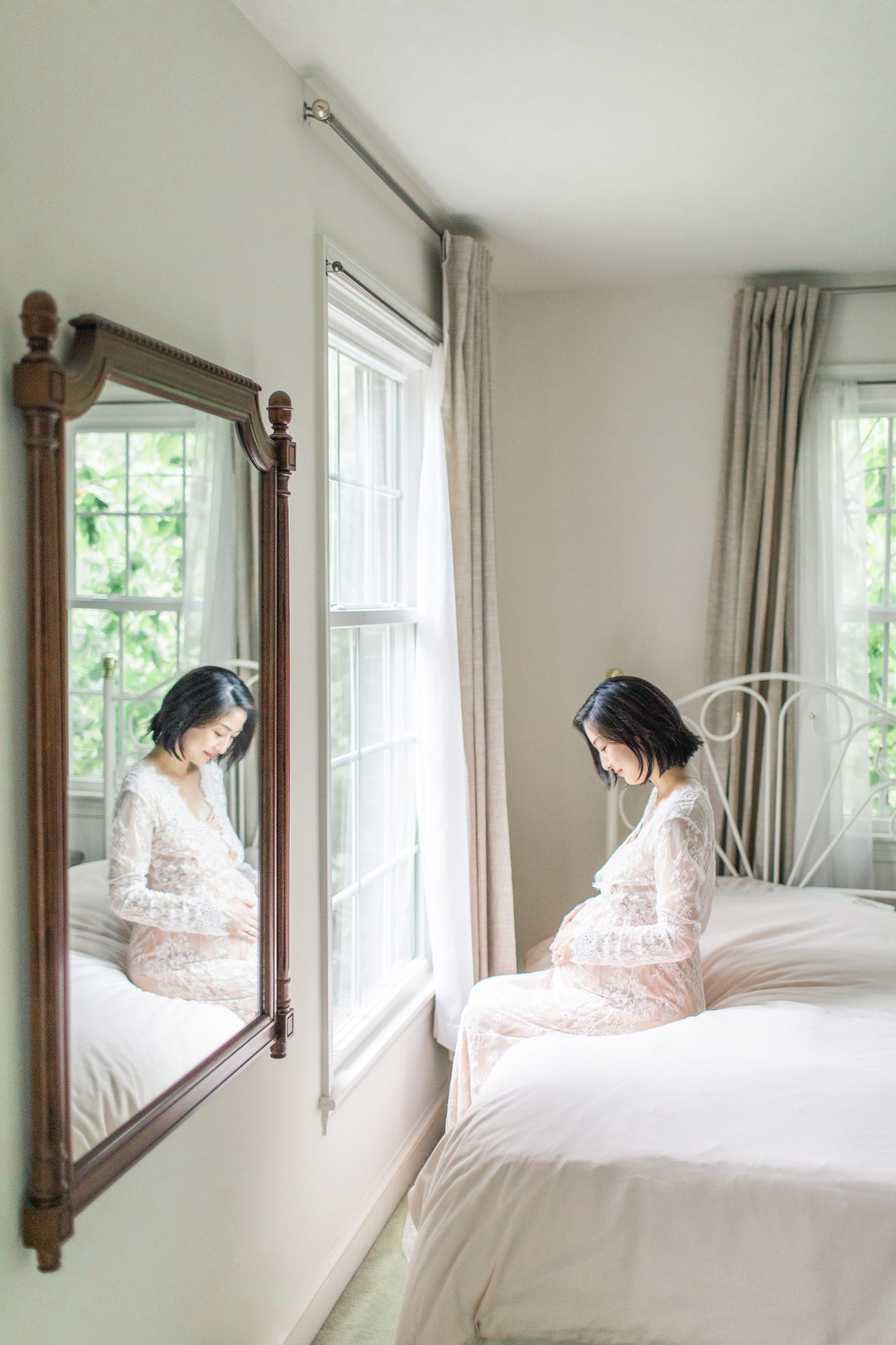 In-Home-Maternity-Photographer-Bethesda-MD_0003.jpg